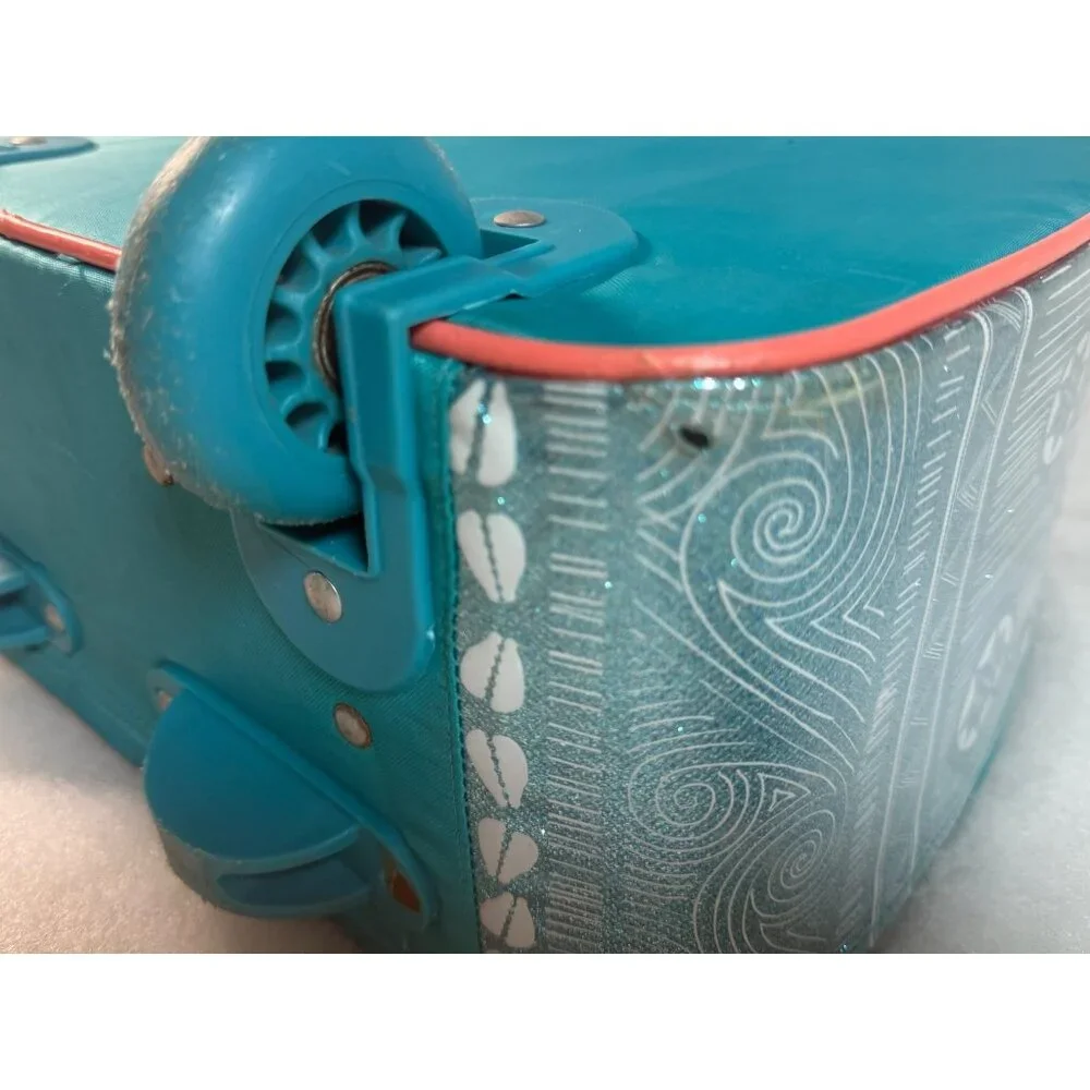 Disney Moana & Maui Kids Rolling Suitcase – Carry-On Luggage –‎ Used with Wear
